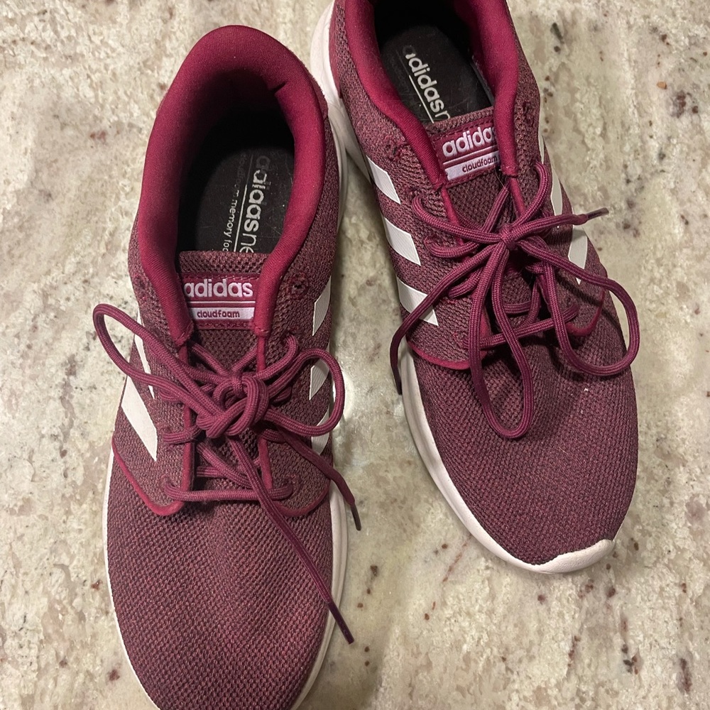 Adidas Sneakers
